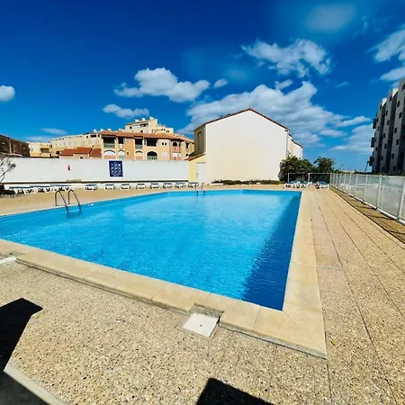 Le Grand Bleu-fouc Le Barcares